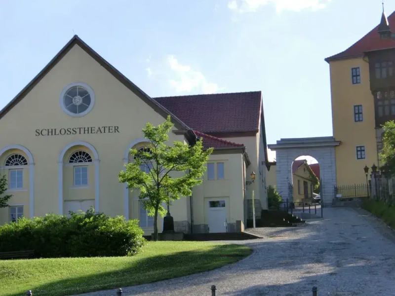 Group Hideaway With Pool