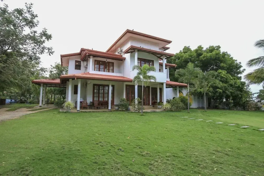 OYO 389 Bay Beach Hotel