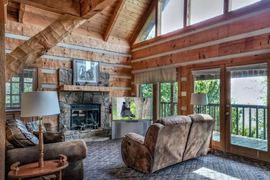 Super View,Smoky Mtn Log Cabin,Pool Table,Hot Tub