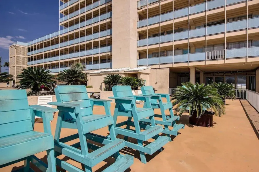 Fontainebleau Terrace by Counts-Oakes Resort Properties