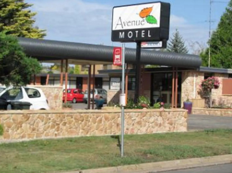 Avenue Motel
