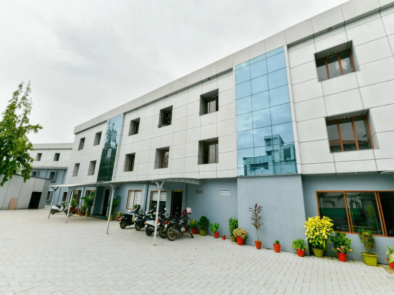 Capital O 17227 Vembanad Tourist Home