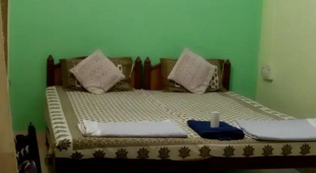 Shivam Tourist Guest House