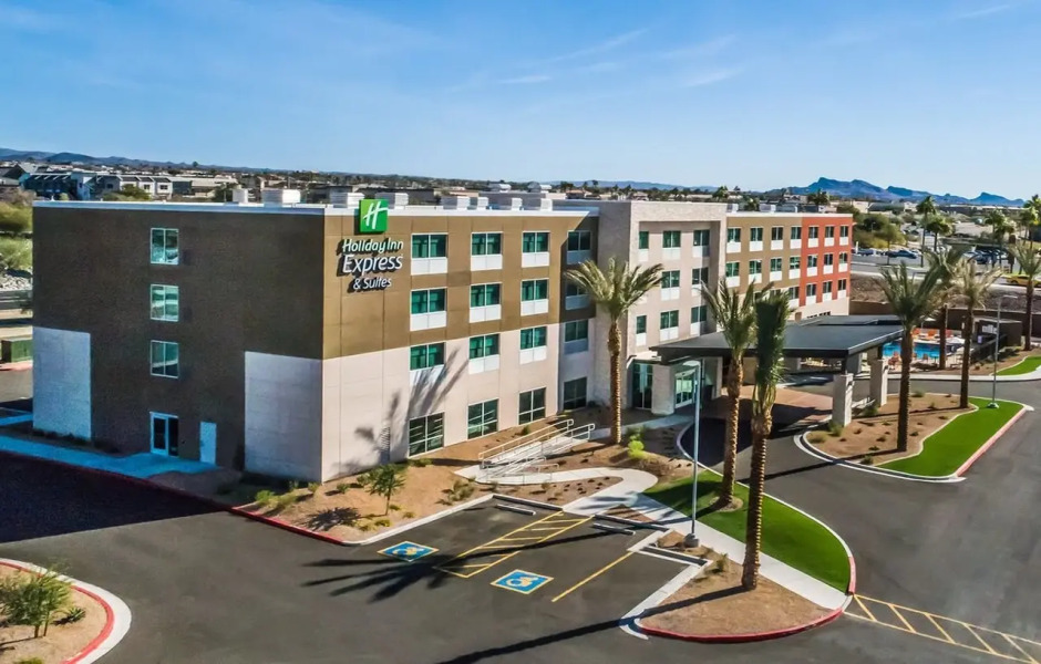 Holiday Inn Express & Suites Lake Havasu - London Bridge by IHG