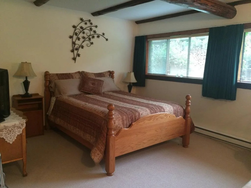 Strathcona Street Bed and Breakfast