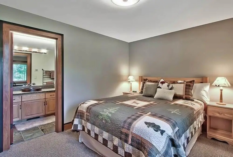 Wilderness Lodge - 5 Br Home