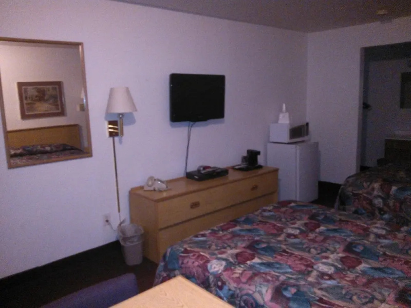 Parachute Inn