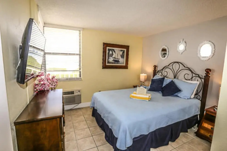 Lovers Key Beach Club 305