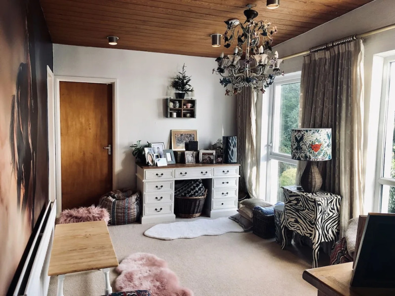 3 Bed Cottage - Sleeps 6 - Pets - Garden - Parking