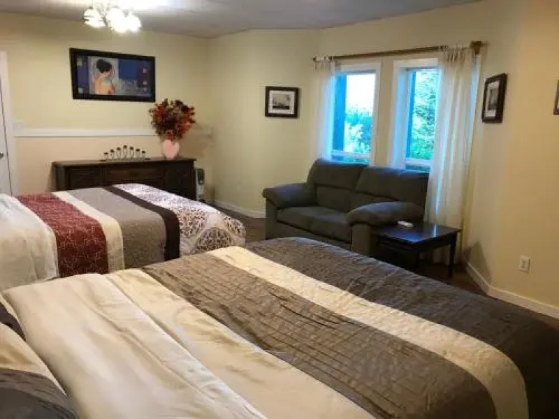 Mountain View Two Bedroom Suite