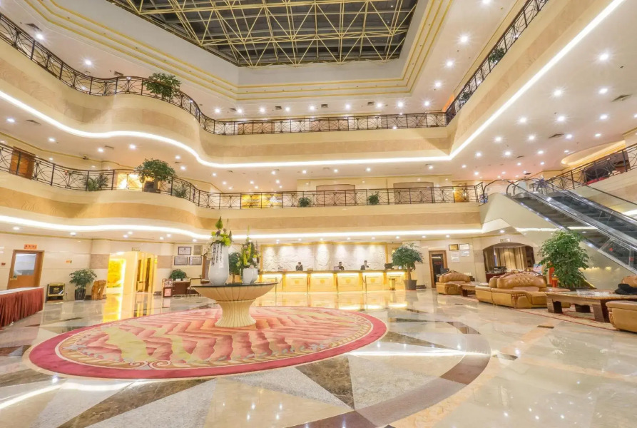 Chuxiong WeishengXiongbao Hotel