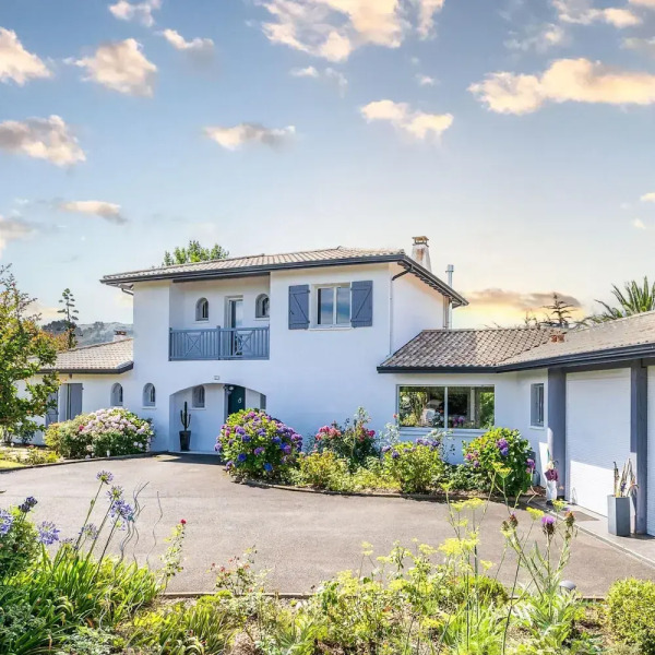 Maison Madalena With Pool Close to Ocean