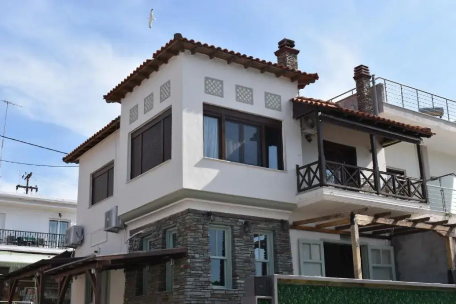 Mamadinas House AlliMpanta