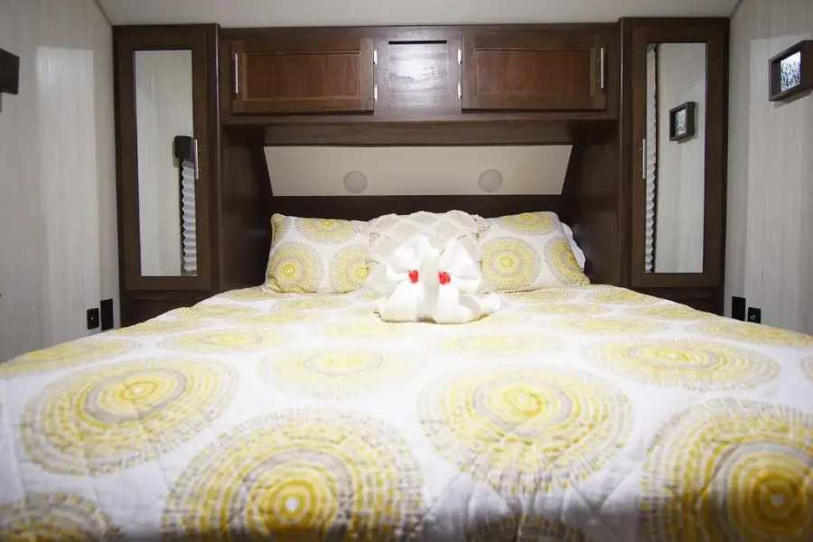 Paseo Isamar Campers