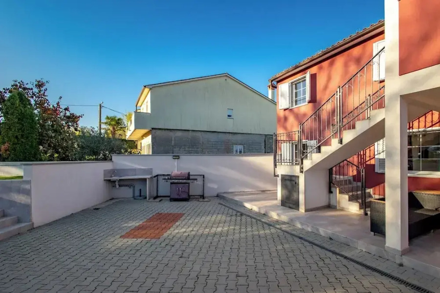 Countryside Apartment Pius 1