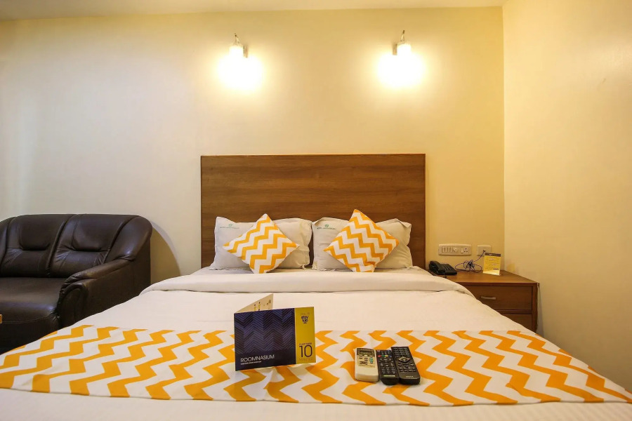 Fabhotel Jansi Deluxe Gandhipuram