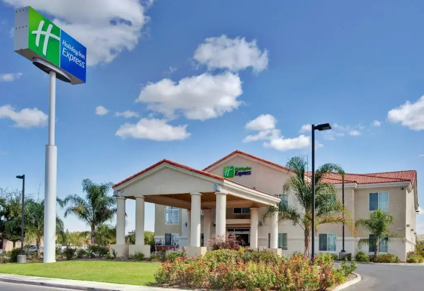 Holiday Inn Express Delano Highway 99