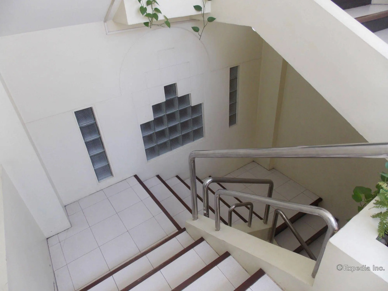 Regatta Residence Hotel