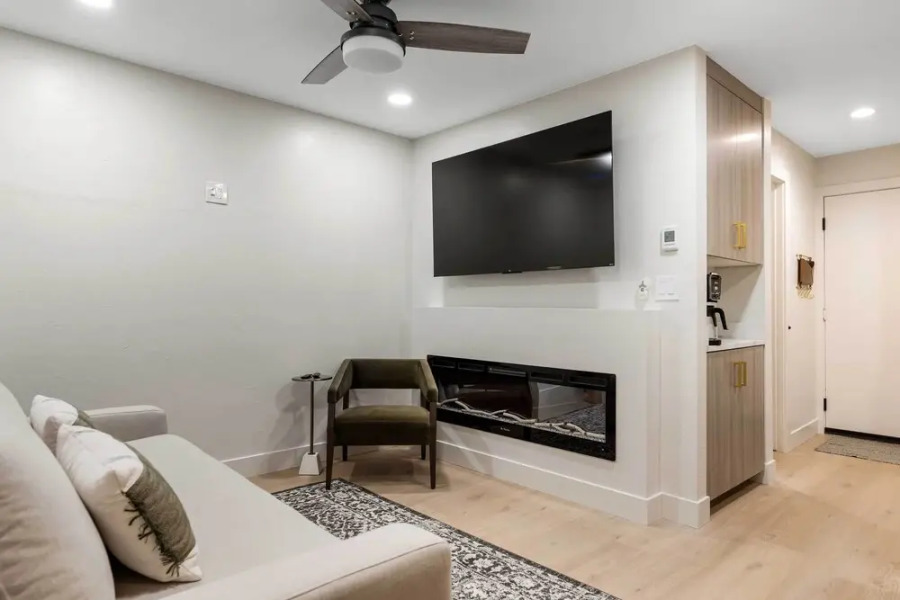 Resort-style Brian Head Condo Near Slopes!