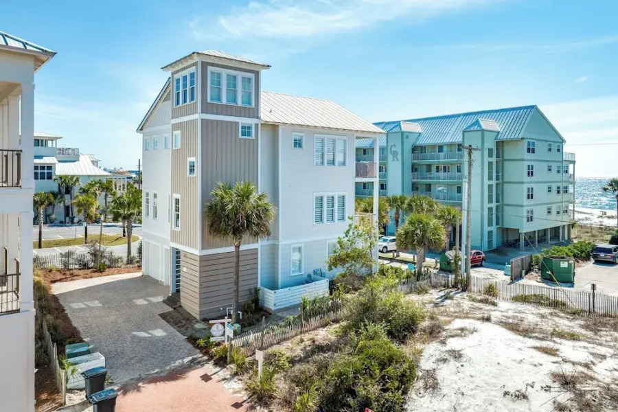 6br/5.5ba ~ Sleeps 20 ~ Perfect for Family Gateway!