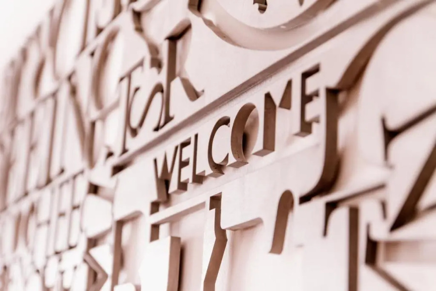 Tot un Mon-Beachfront House