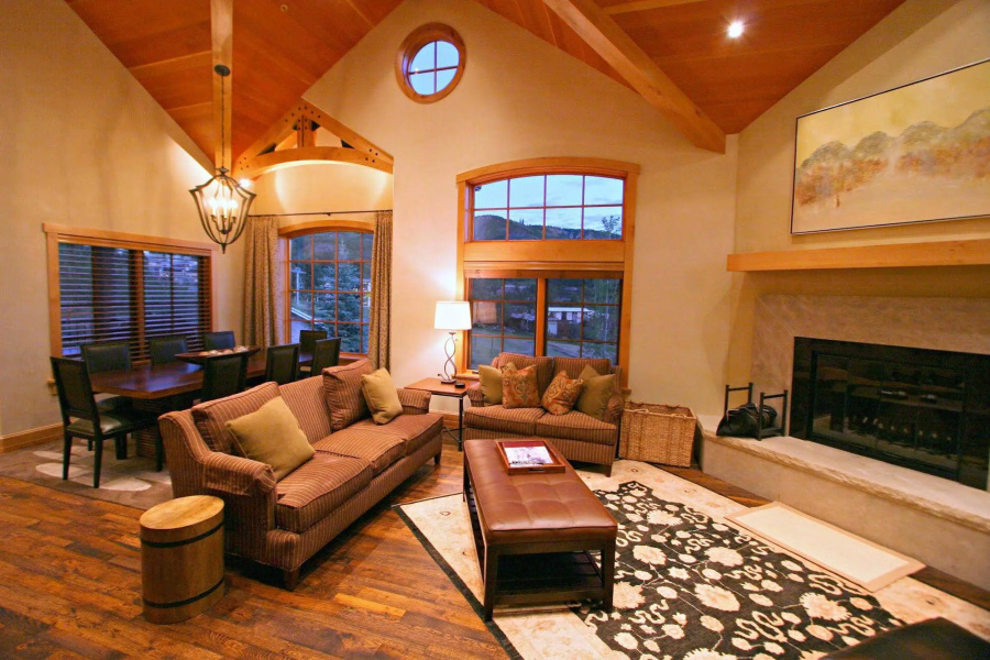 Woodrun Place