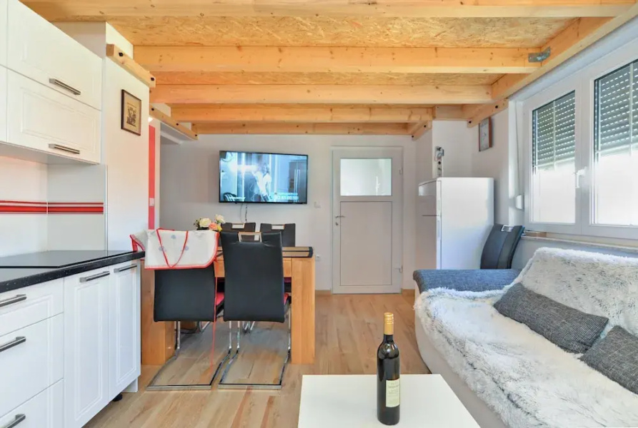 Apartment 1739