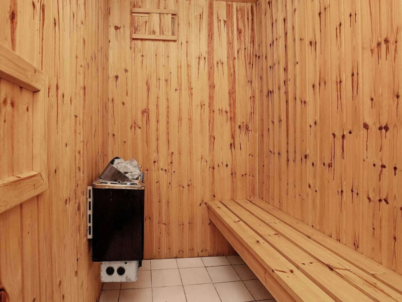 6 Person Holiday Home in Dannemare