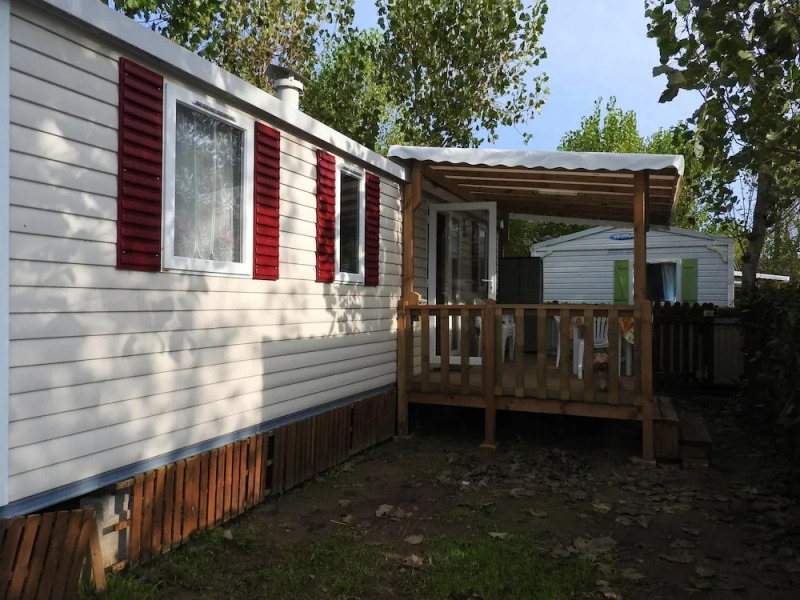 Bungalow With 3 Bedrooms in Valrasplage, With Shared Pool, Terrace and Wifi - 1 km From the Beach