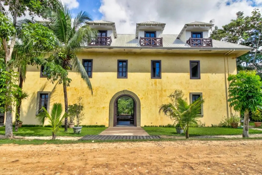 Mahogany Hall Private Retreat