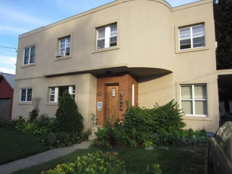 Au Gï¿½te A La Brunante