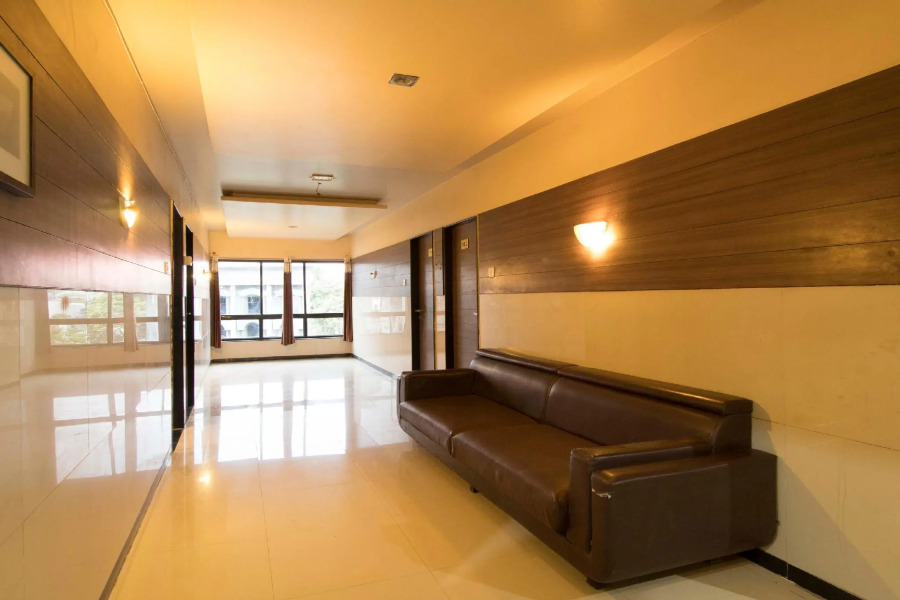 OYO SLP013 Savan And Sapna Lodging