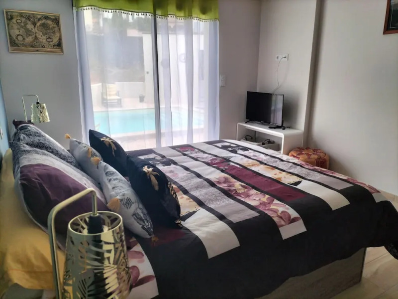 Les garrigues Ensoleillées