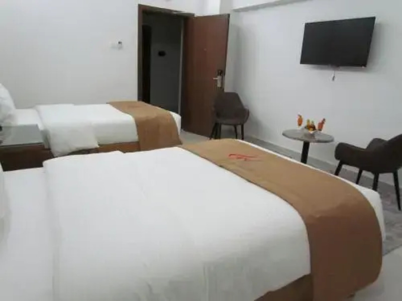 OYO 272 Mirage Hotel