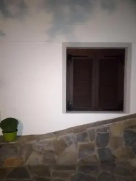 Violetta Studios & Apartments