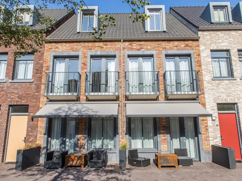 Luxurious Apartment With Bubble Bath