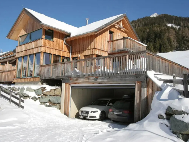 Comfortable Chalet in Hohentauern with Whirlpool near City Center