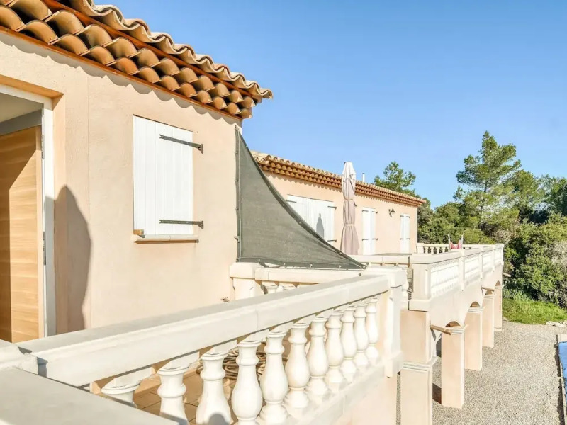 Plush Villa in Le Cannet-des-maures With Private Pool