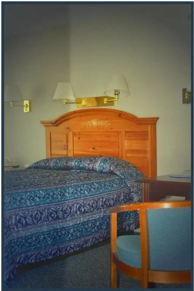 Pleasant Mountain Inn