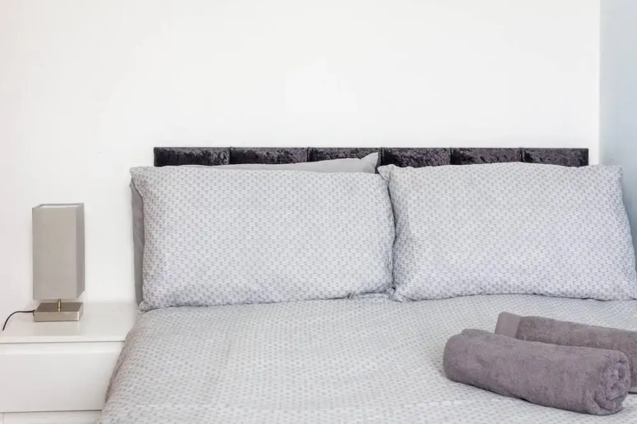 Beautiful 4-bed House in Bootle