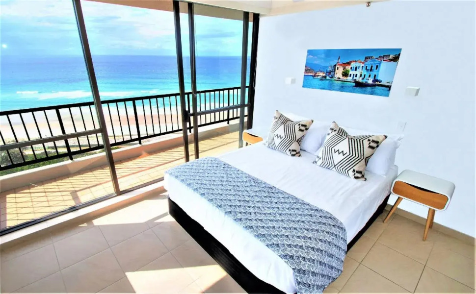 Capricorn One Beachside Holiday Apartment-Official