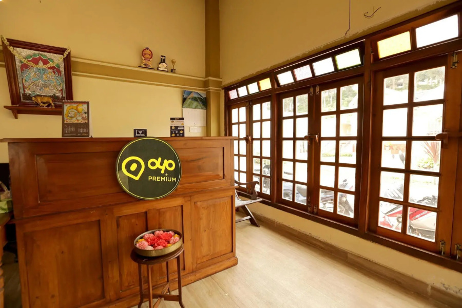 OYO Premium Heritage Stays Charing Cross