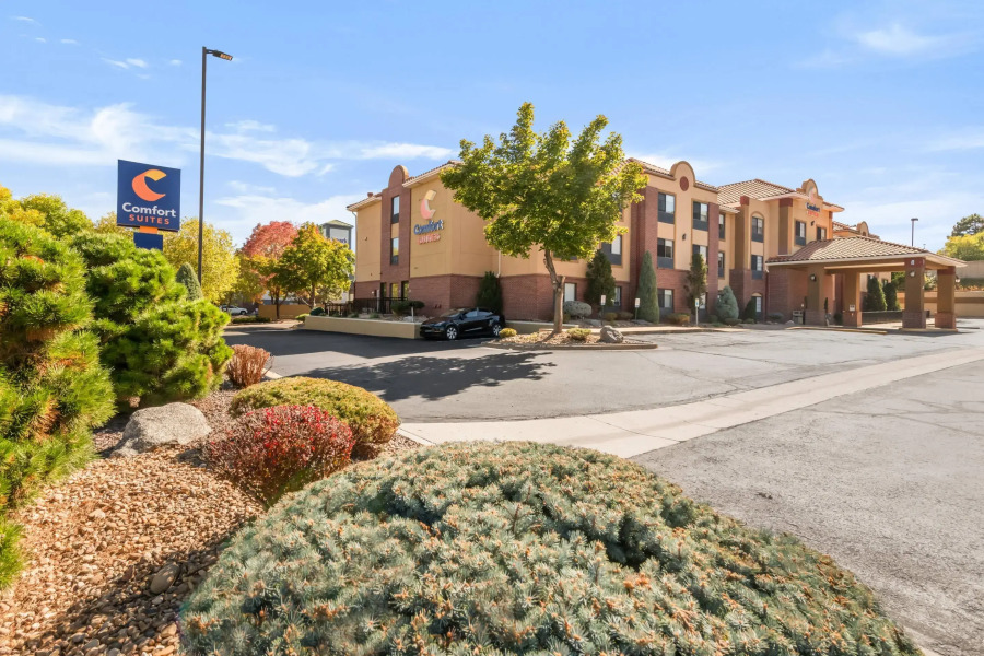 Comfort Suites Lakewood - Denver