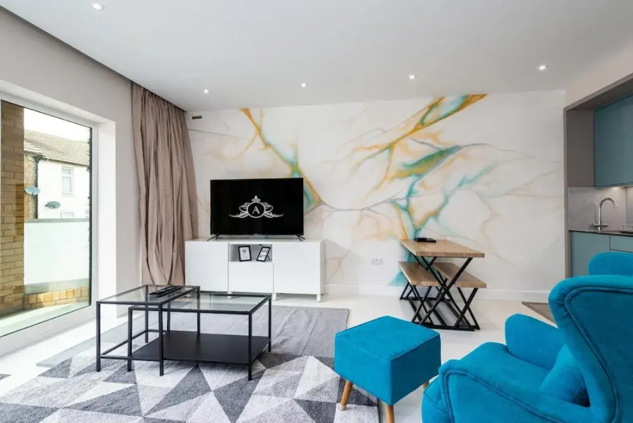 Gillingham Apartment