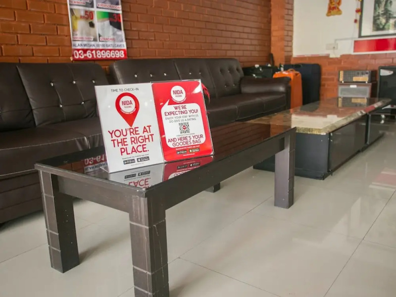 刚巴克黑风洞宝藏尼达酒店 - 黑风洞之星酒店(Nida Rooms Gombak Batu Caves Treasure at Batu Caves Star Hotel)