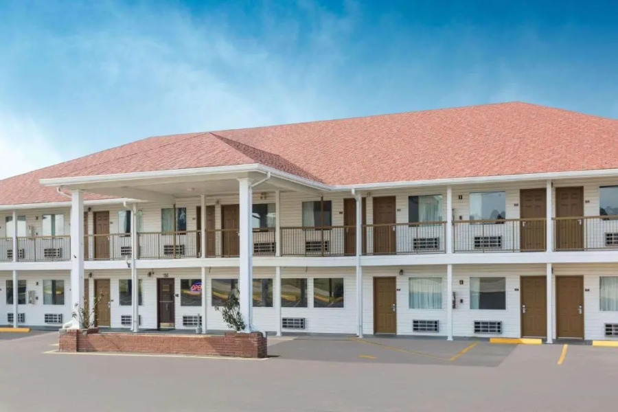 Economy Inn By OYO Ashburn