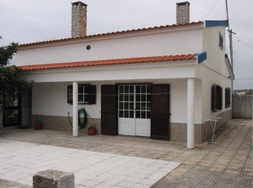 House With 2 Bedrooms in Carvoeira, With Wonderful Mountain View, Encl