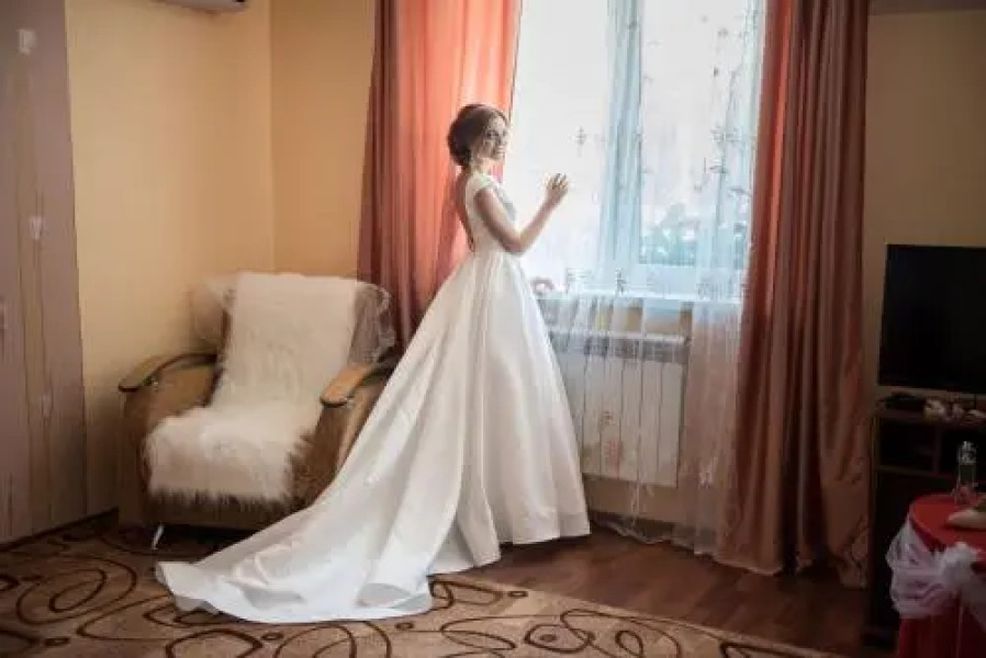 Gostievoi dom v Volokonovkie na Iesienina