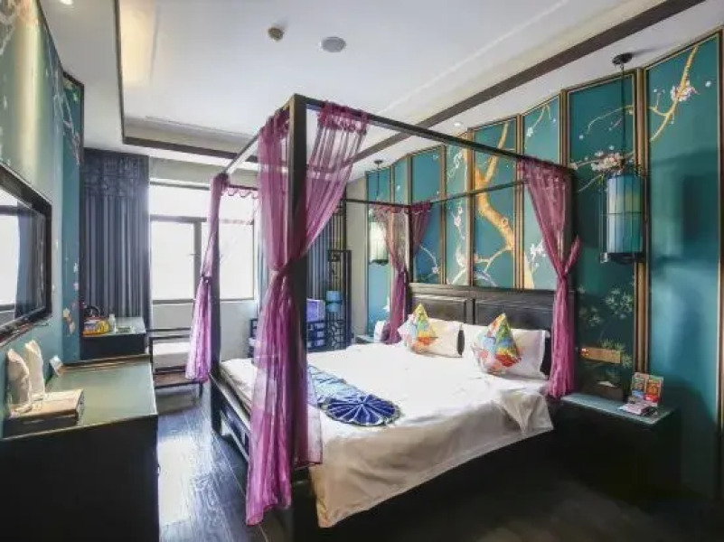 Meishan Yichuan Earl Hotel (Meishan East Railway Station Wanda Plaza)