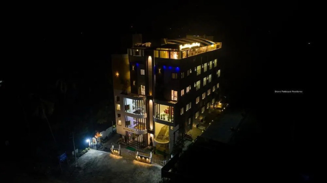 Hotel Grand Padappai Residency